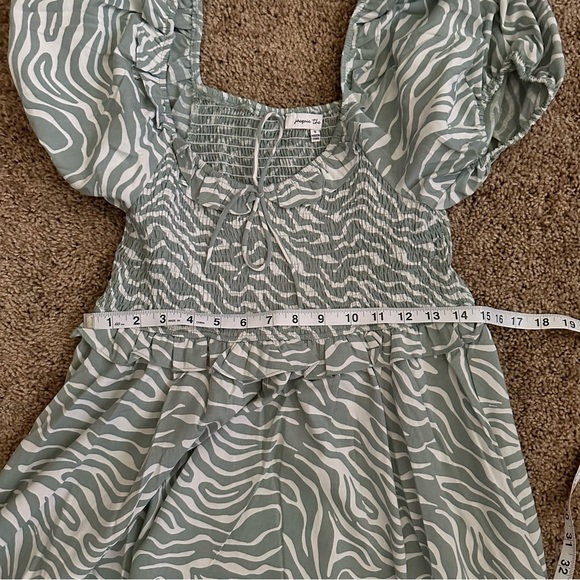 099. NWT Sage & White Smocking Ruffle Puffy Sleeve Dress with pockets - Picture 10 of 14